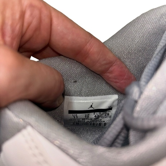 Nike Air Jordan Men's Size 11 Wolf Gray 5 AM Basketball Shoes Style 807546-100 - Picture 7 of 11